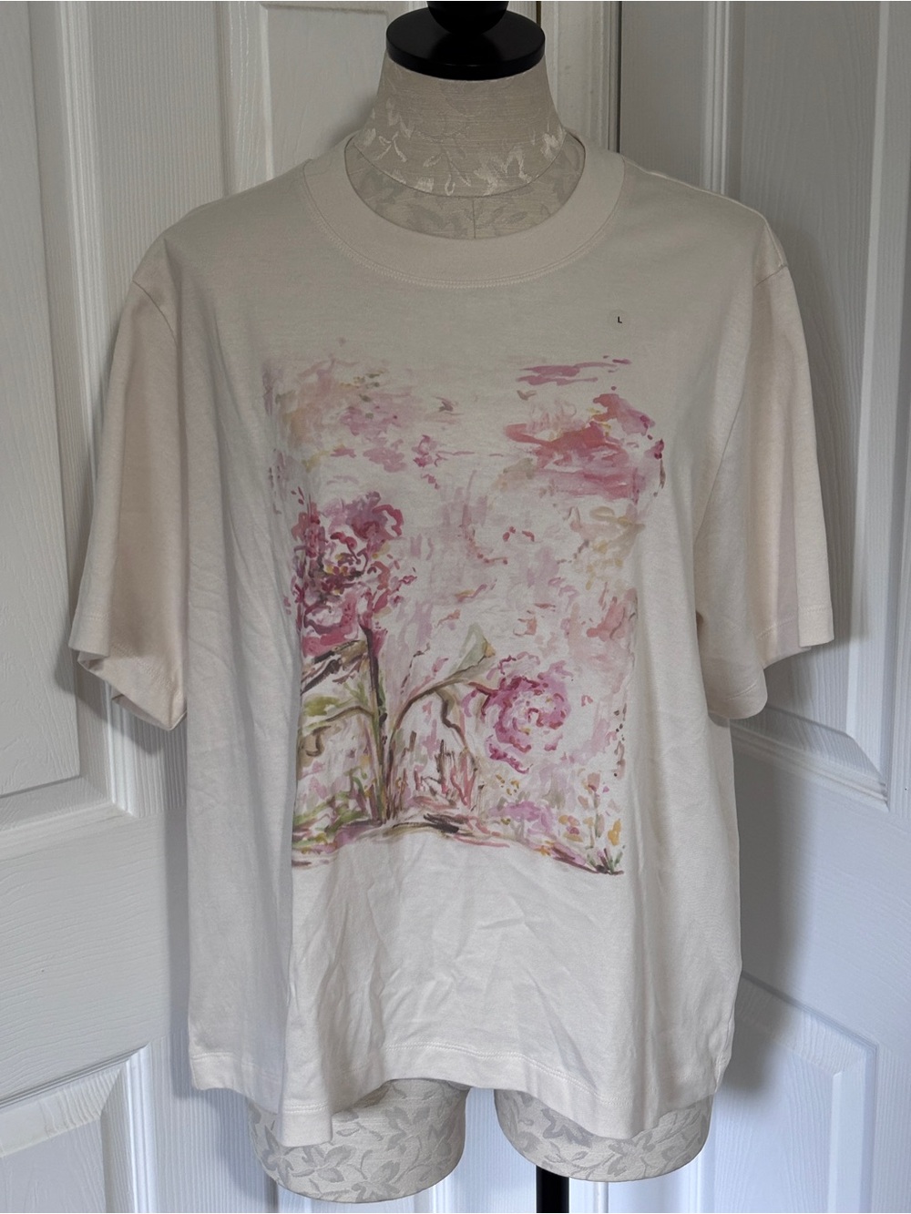 American Eagle Floral Graphic T-Shirt Cream Pink Watercolor Flowers NWOT